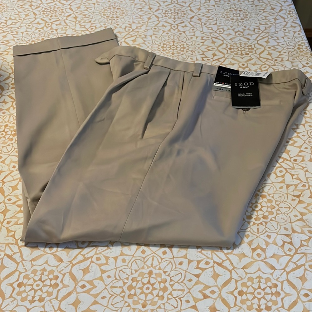 IZOD men’s golf pants. 34x32. New with tag. Beige